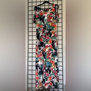 Dress from Macys with flowers 10 petite maxi dress